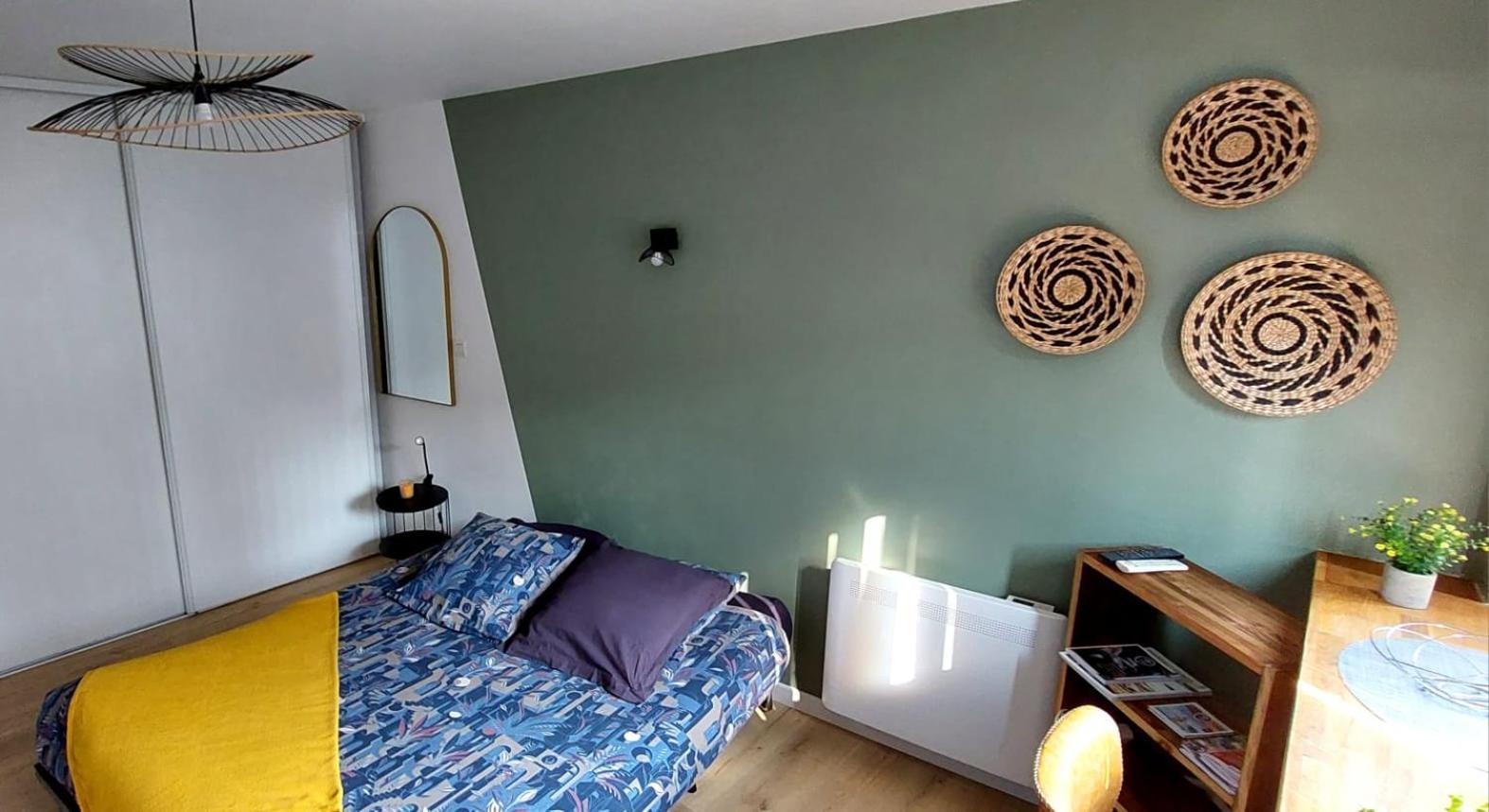 Vannes: Charmant Studio Sur Le Port Luaran gambar